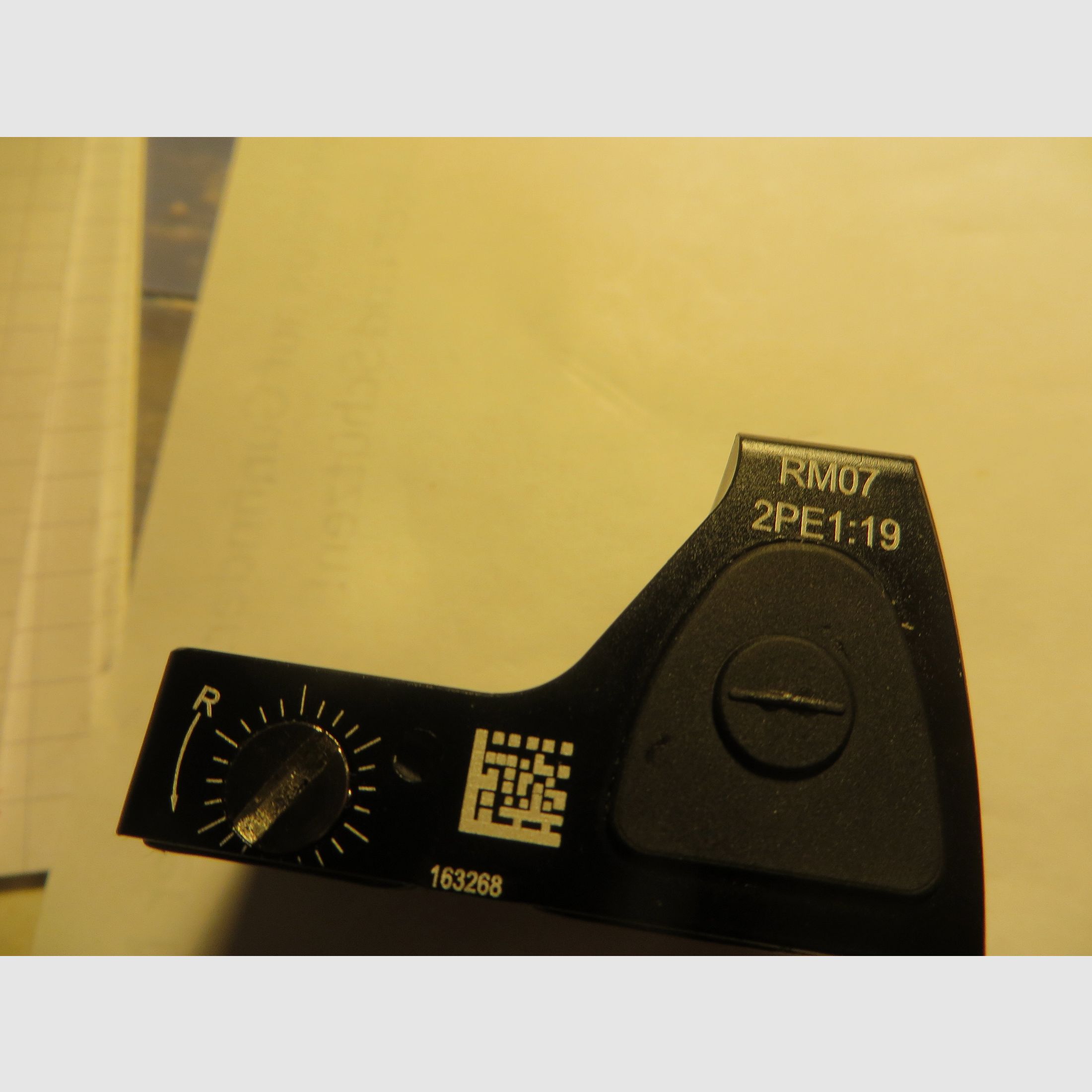 Leuchtpunktvisier TRIJICON  RM 07 RMR 6MOA mit verschiedene Foodprints