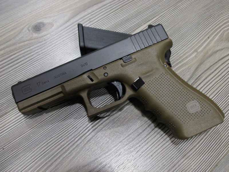 GLOCK 17 GEN 4 FDE (sold), image 3 of 4