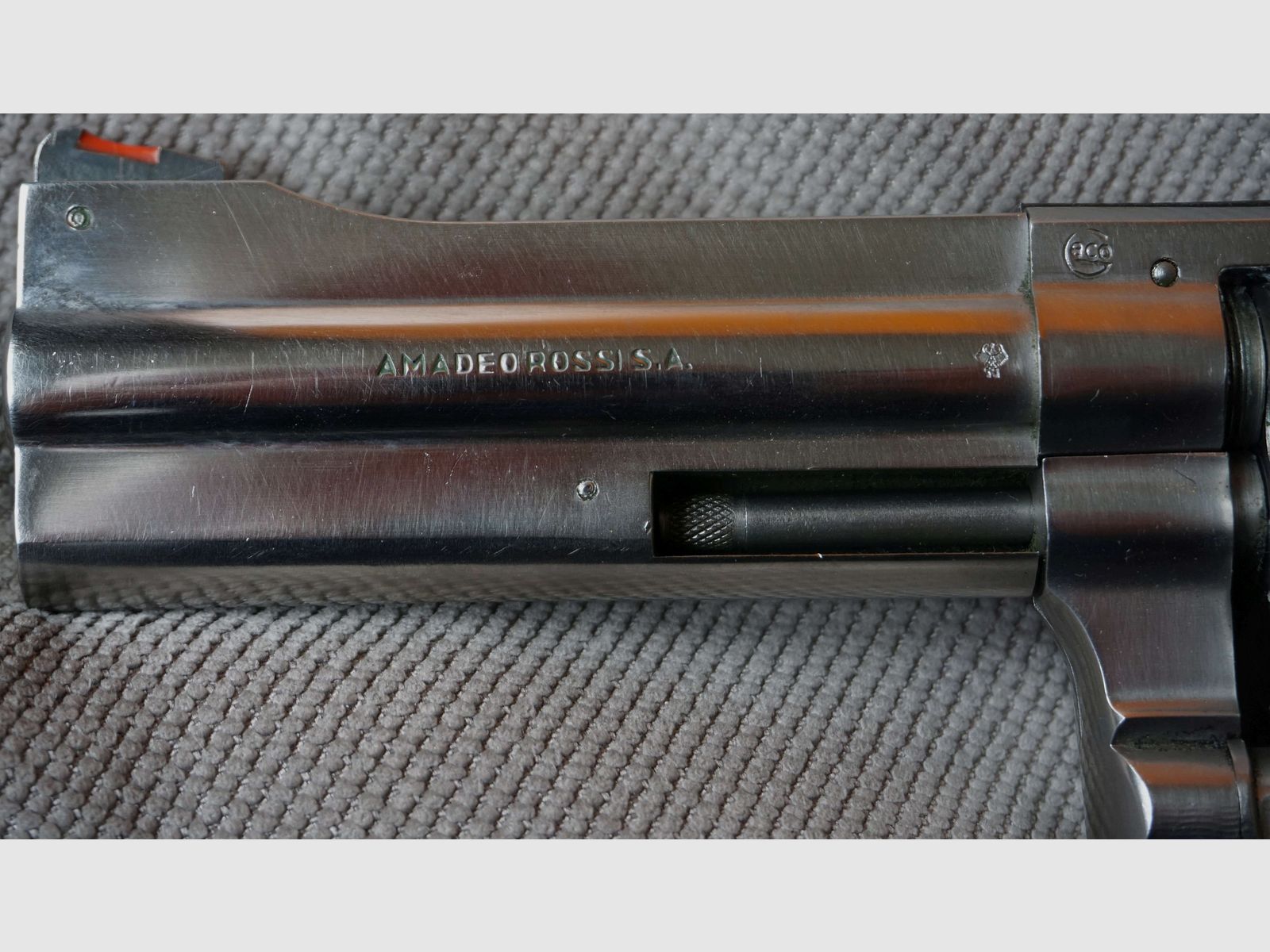 Revolver Marke Rossi Modell 711   .375Mag  4''  Stainlesssteel  Ausführung