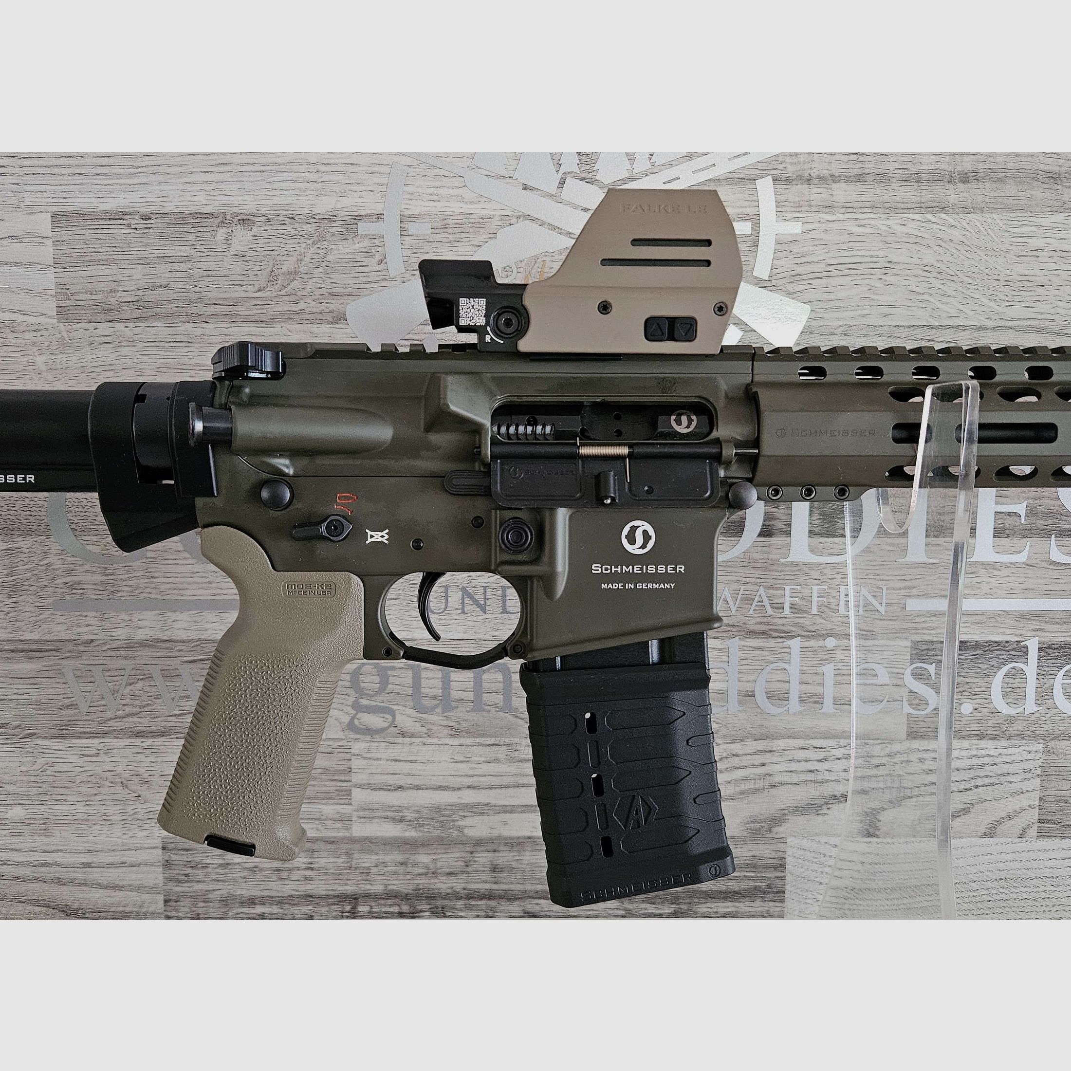Neuware vom Fachhandel - Schmeisser AR15 M5FL Sondermodell MAGPUL 16,75" OD Green .223Rem mit Optik