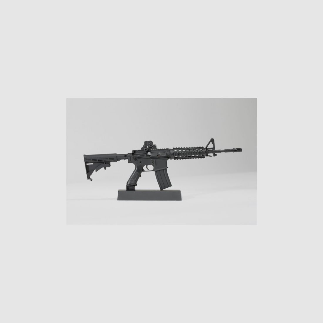 AR-15 Mini Replica 1/3, Bild 1 von 4