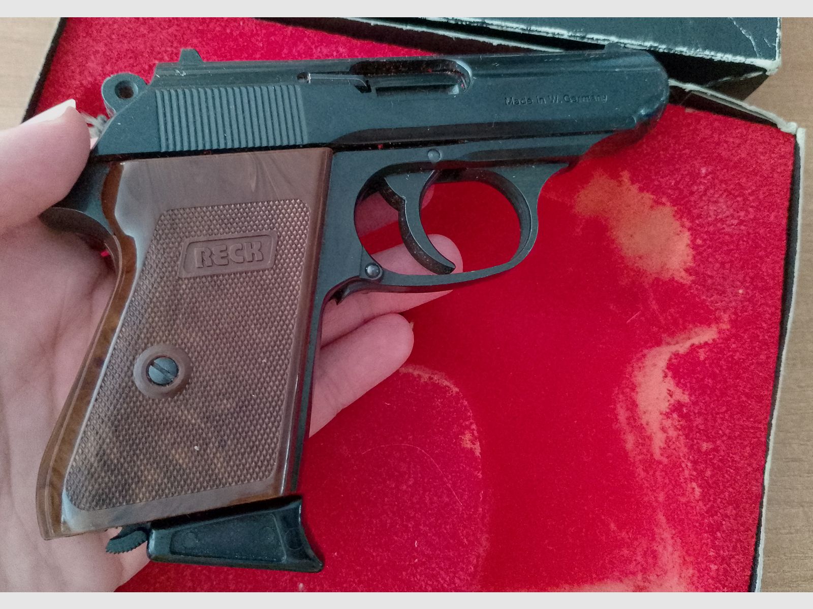 Reck PK 800 im Kal. 8 mm Knall mit Verpackung!