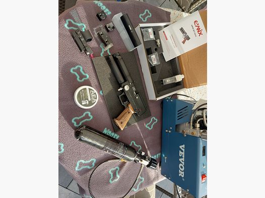 Evanix Viper F-Serie Cal. 30 (7.62 mm) con silenziatore e compressore d'aria più accessori