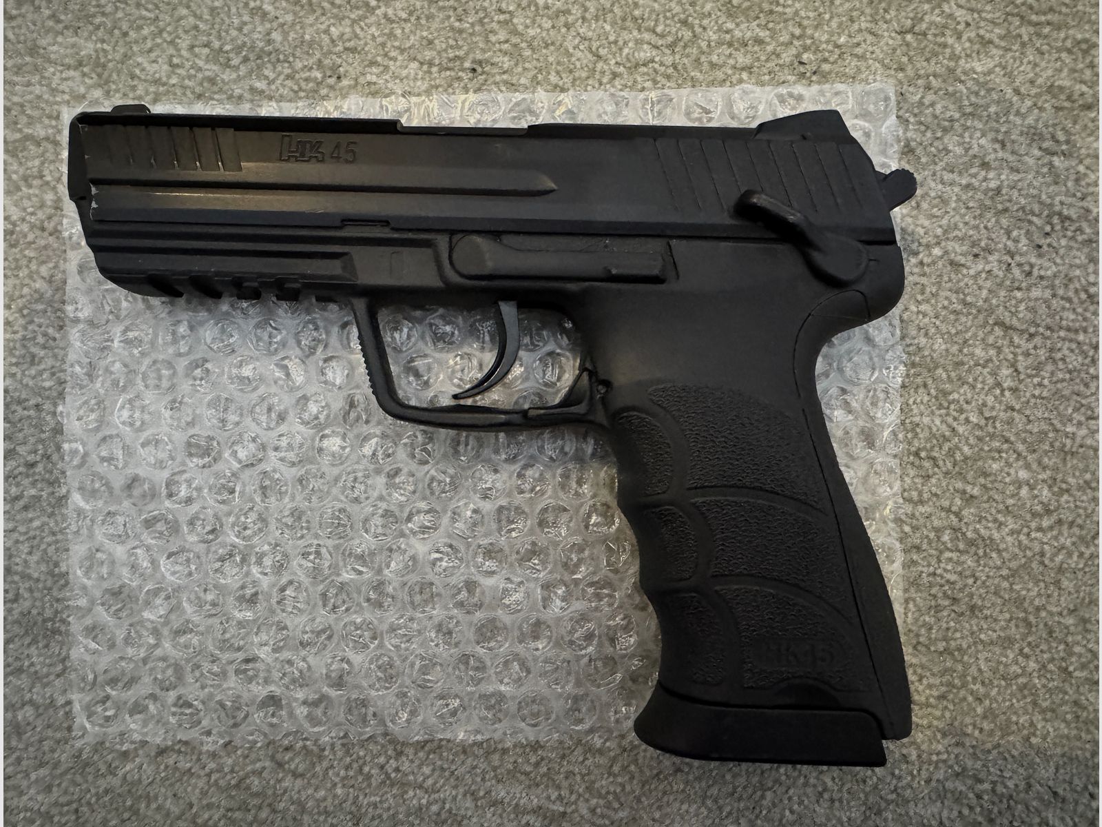 Umarex Heckler & Koch HK45 mit Metallschlitten und starkem CO2 NBB (NonBlowBack) System