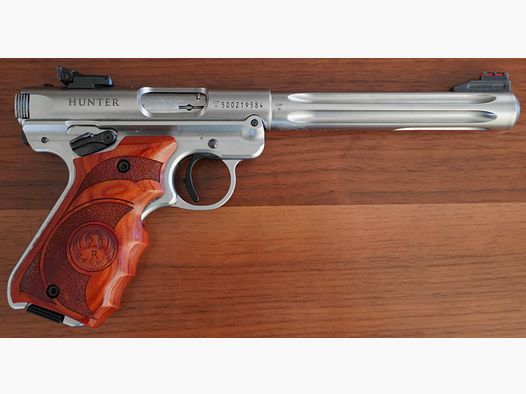 Ruger MARK / MK IV Hunter 6,88" ze stali w kalibrze .22lr