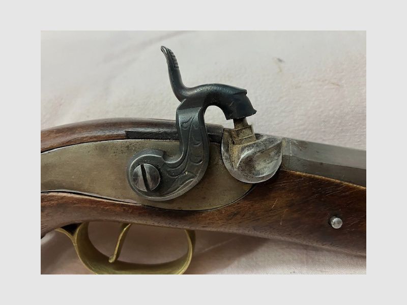 Derringer a percussione a caricamento frontale