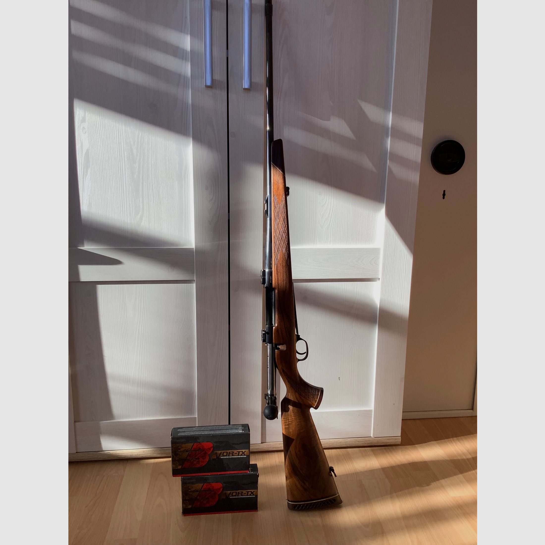 Weatherby Mark 5, immagine 3 di 15