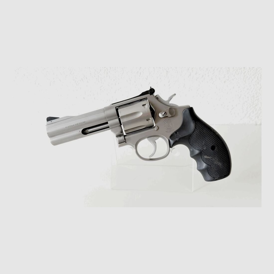 Smith & Wesson 686 Security Special de 4 pulgadas con funda .357Mag