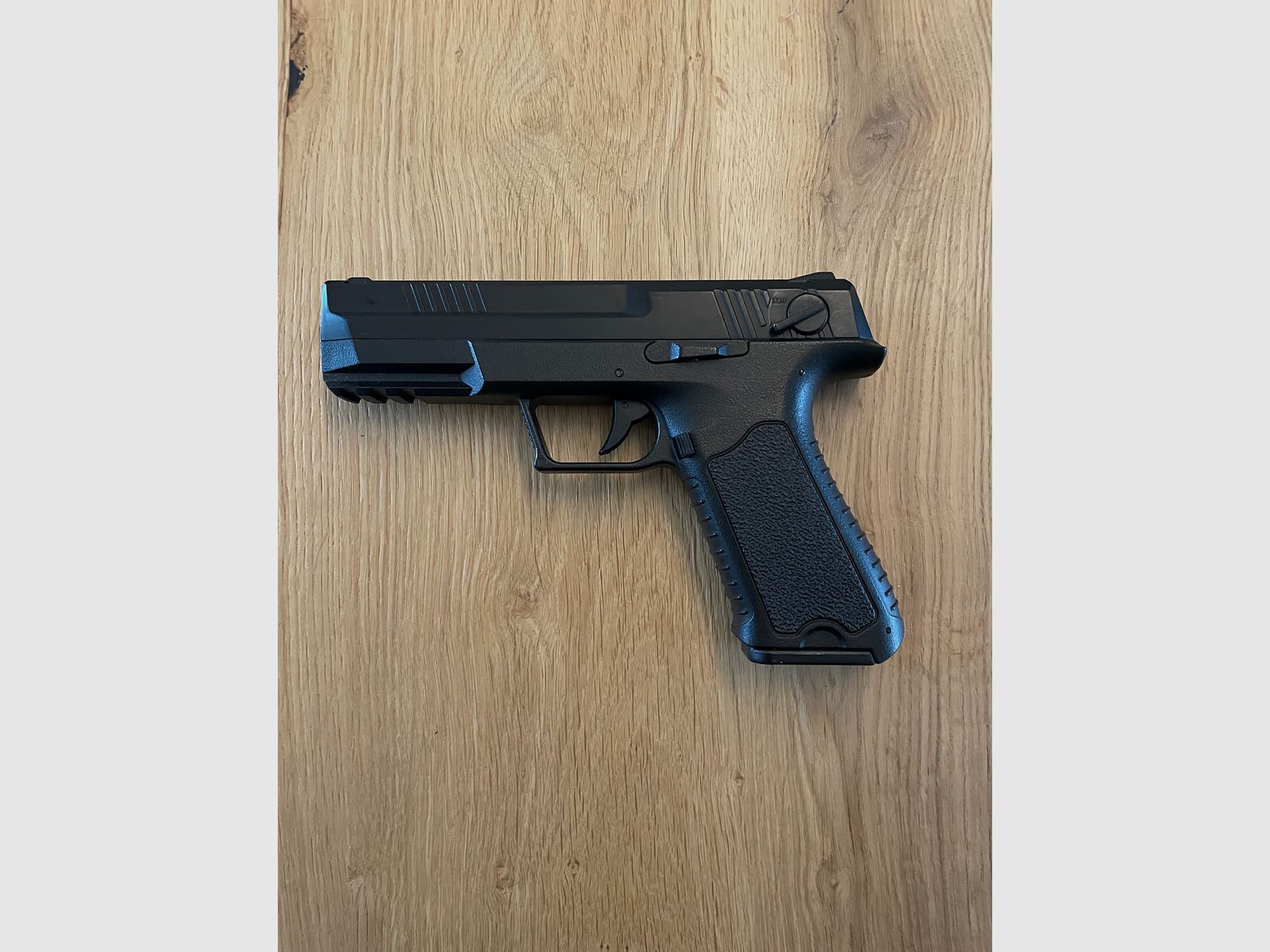 Softair Cyma CM.127 incl. tracer and accessories