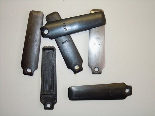 Podstawa magazynu wykonana ze stali różnych producentów dla MAUSER K98, do pudełka magazynowego K98