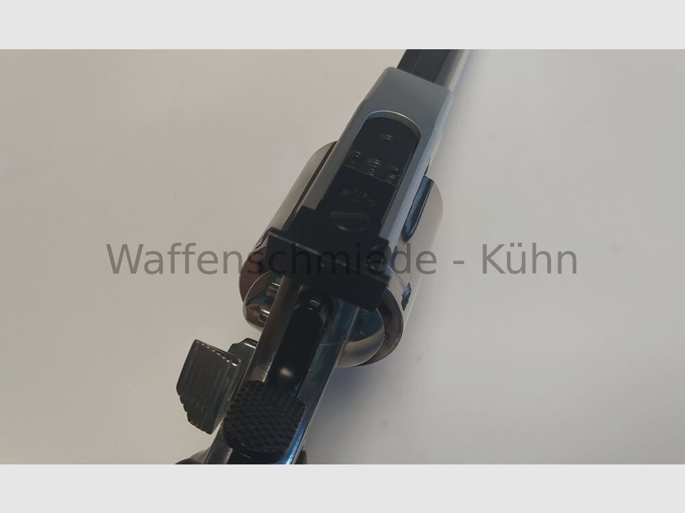 Smith & Wesson Target Champion 686