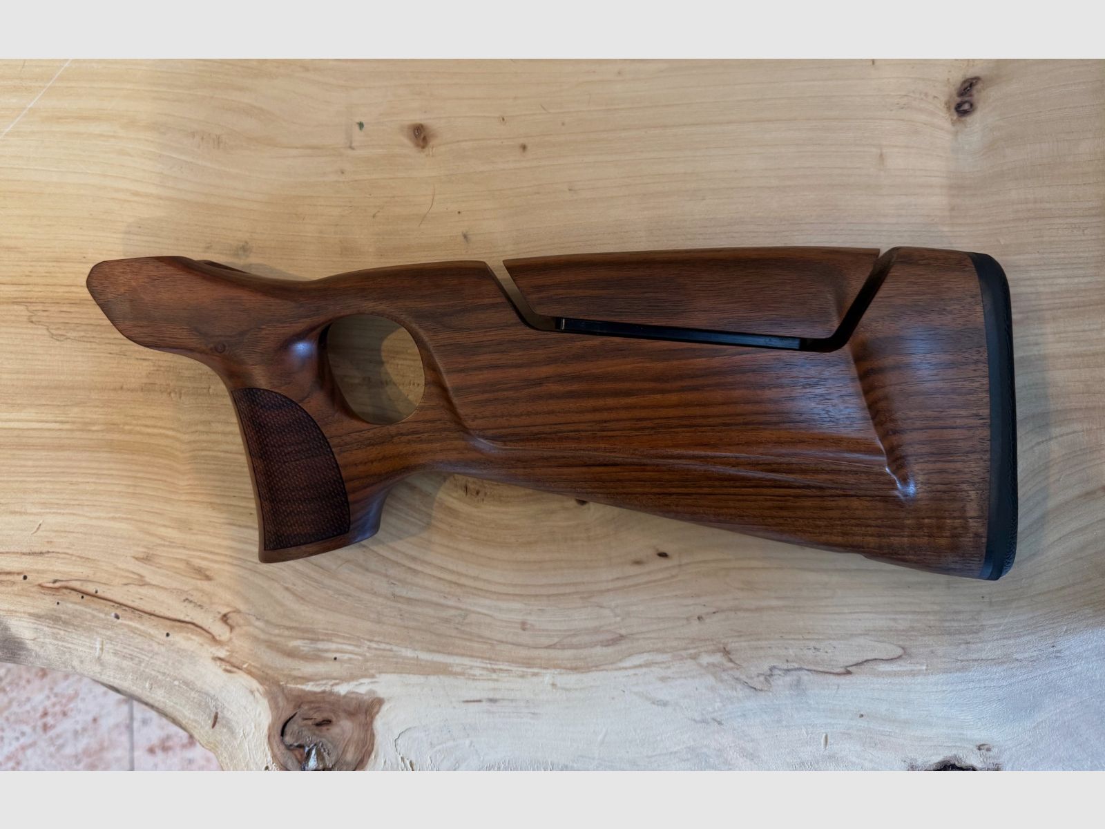 AfterMarket wooden hole stock with height adjustment as an upgrade for Sauer 202 including conversion