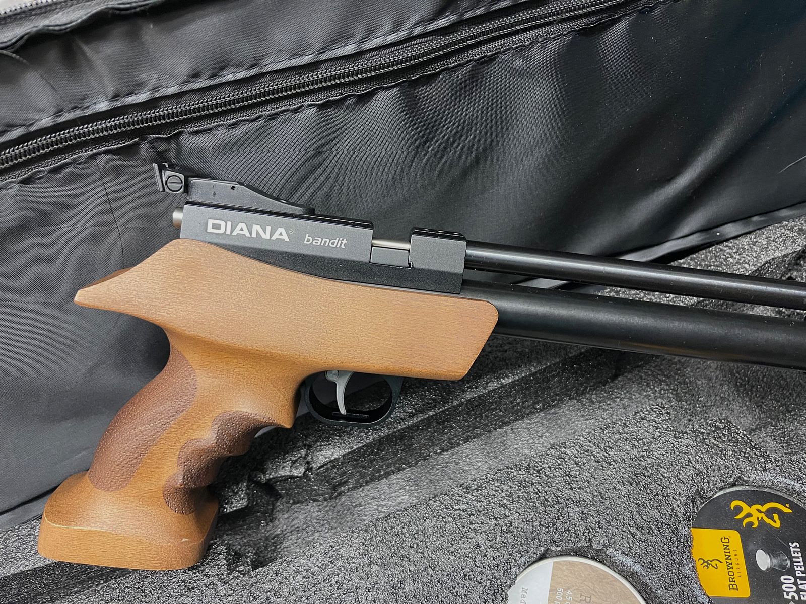 Diana air pistol Bandit Gen II compressed air like new, image 1 of 4