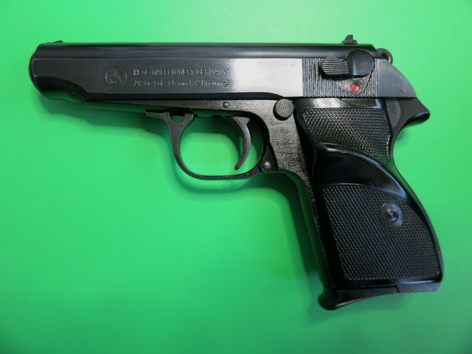 Halbautomatische Pistole, HEGE AP66, Kal. 7,65 mm Browning (.32 ACP), Sammlerwaffe       #89, Bild 1 von 8