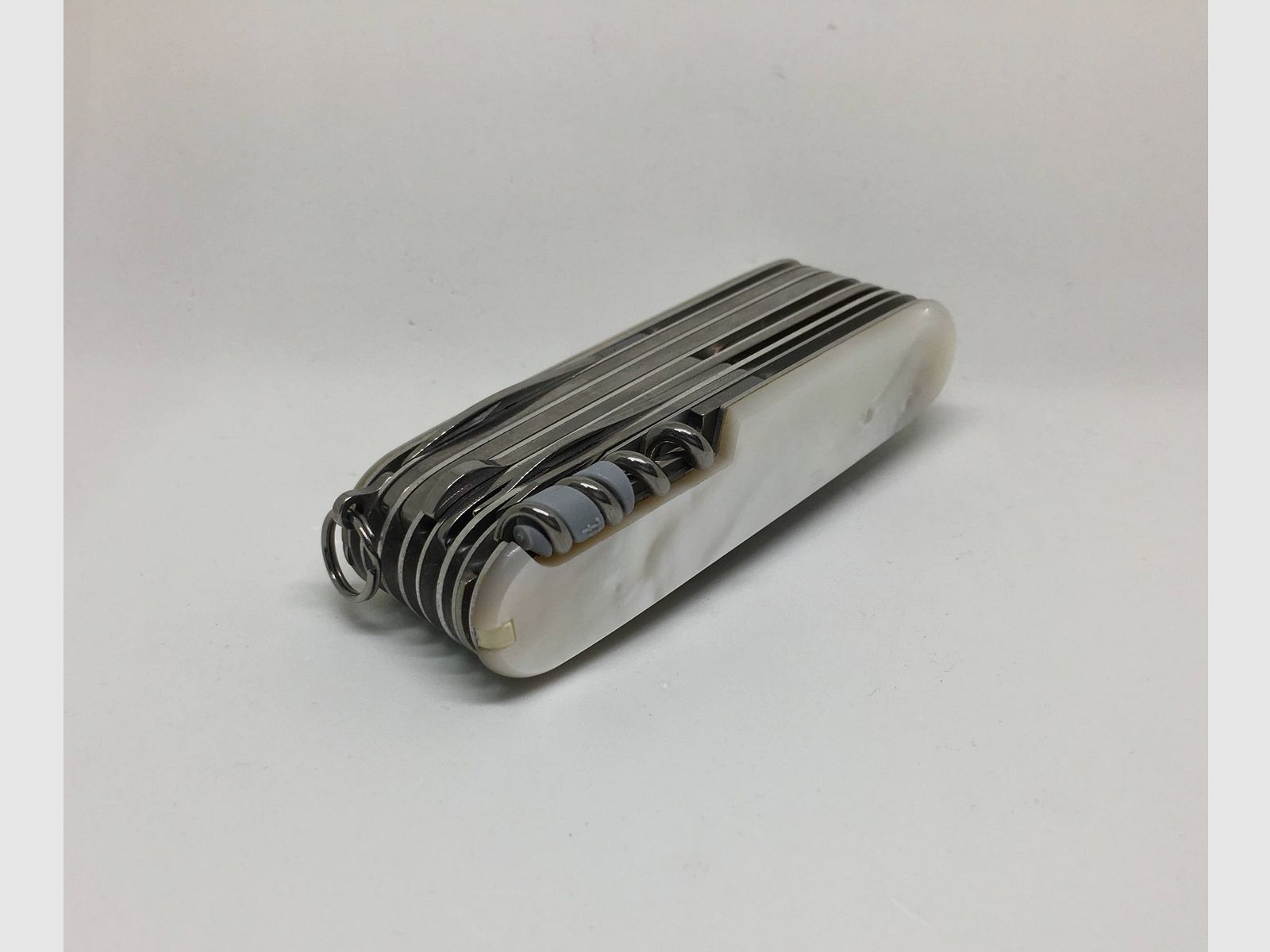 VICTORINOX – SWISSCHAMP MADREPERLA, afbeelding 3 van 4