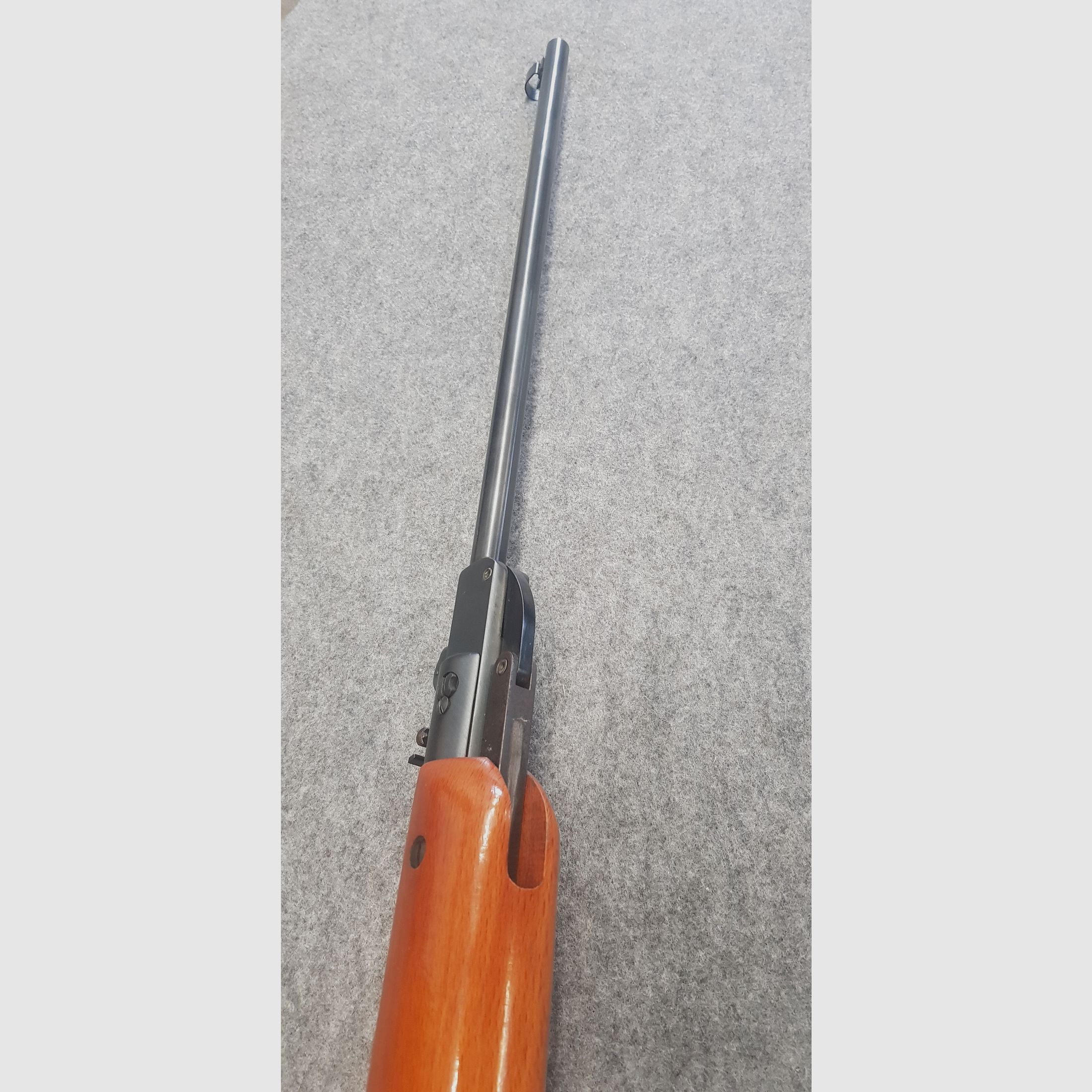 Seitlich verschraubt !!!  Seltene Ausführung  schönes Haenel Mod.  III-284   III 284 cal. 4,5mm Diabolo