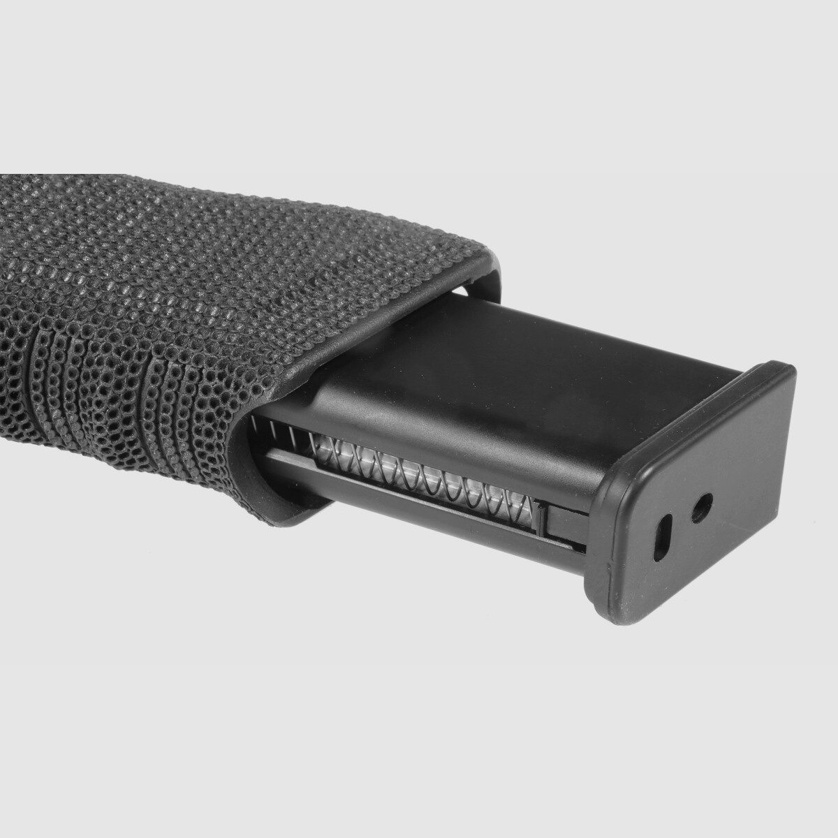 P02 GBB Airsoft Pistole in Schwarz | Delta Armory