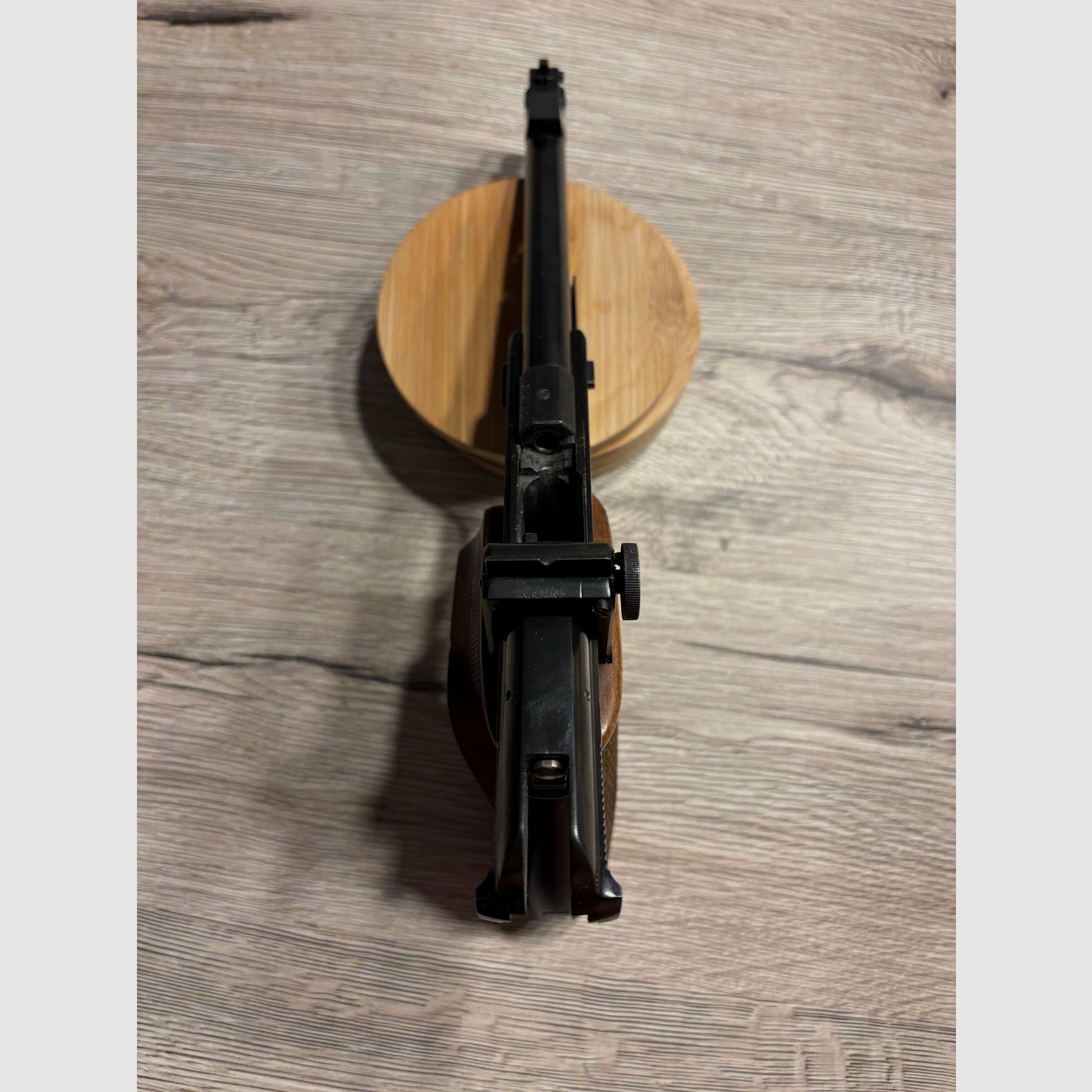 Pistola de deporte Margolin MZM calibre .22 año 1961