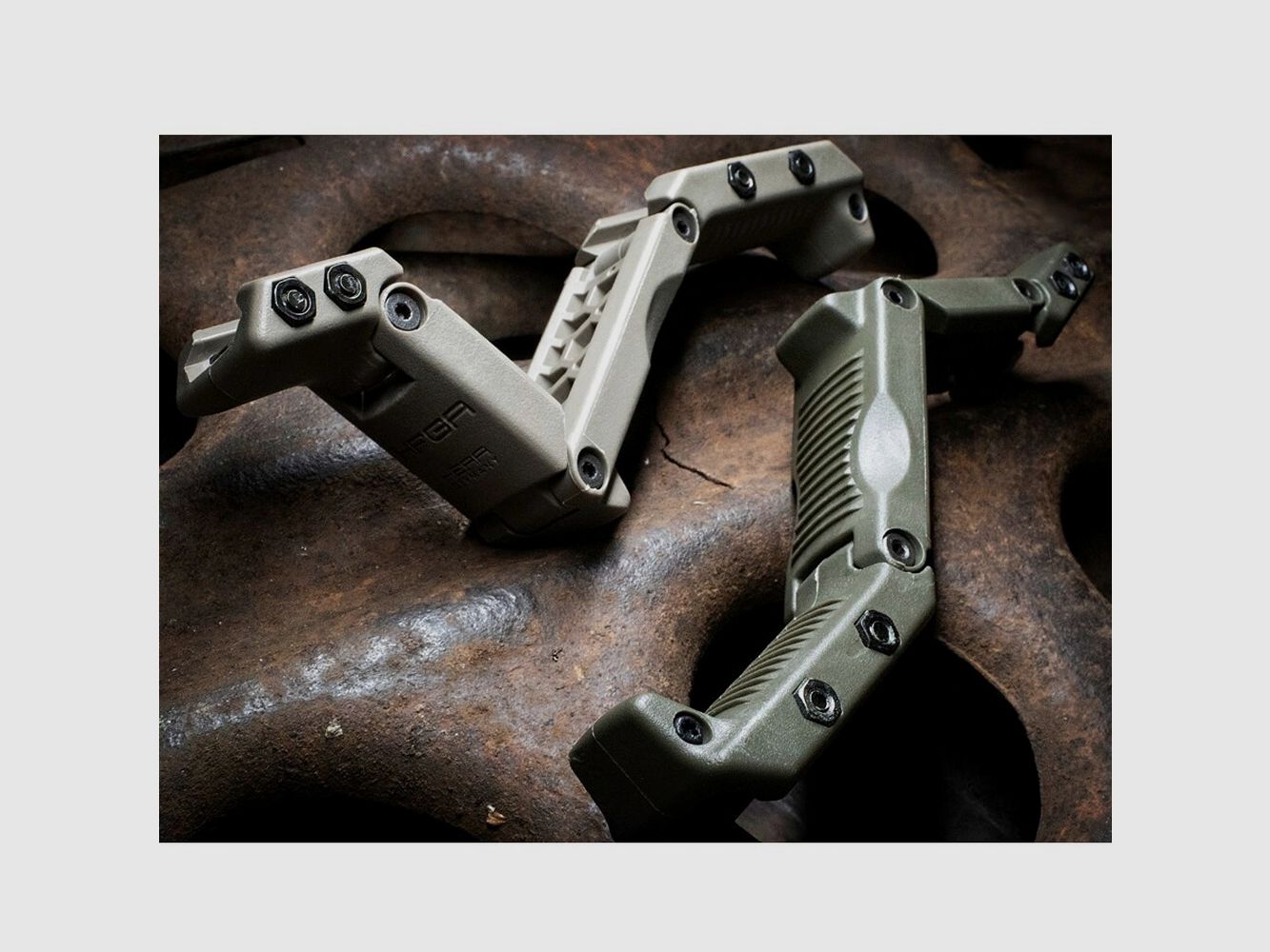 Hera Arms Voorhandgreep HFGA (TAN), afbeelding 3 van 4
