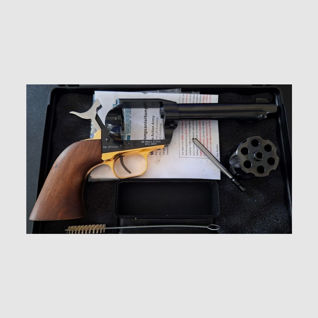 ME Single Action Army LEP Revolver 5.5 mm with removable cylinder, gold-plated trigger guard and gold-plated back of the grip