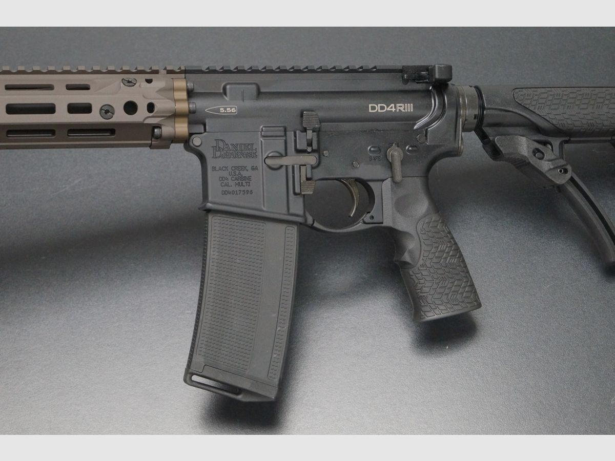 Daniel Defense DD4 RIII 16″ 5.56 Nato FDE, Bild 5 von 6