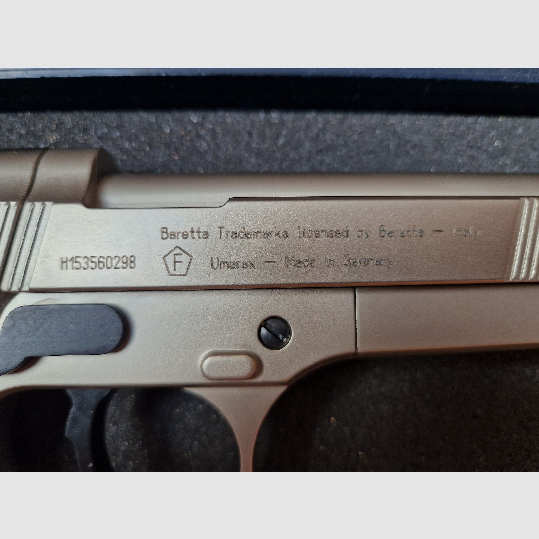 Beretta M 92 FS Diabolo, Vollmetall, vernickelt mit Echtholzgriffschalen