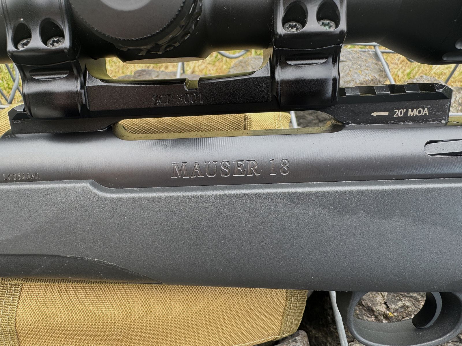 Mauser M18 Standard, .300 Win. Mag. - LL 51 cm. Mit Zielfernrohr 2,5-15x50 HD. gebraucht - neuwertig