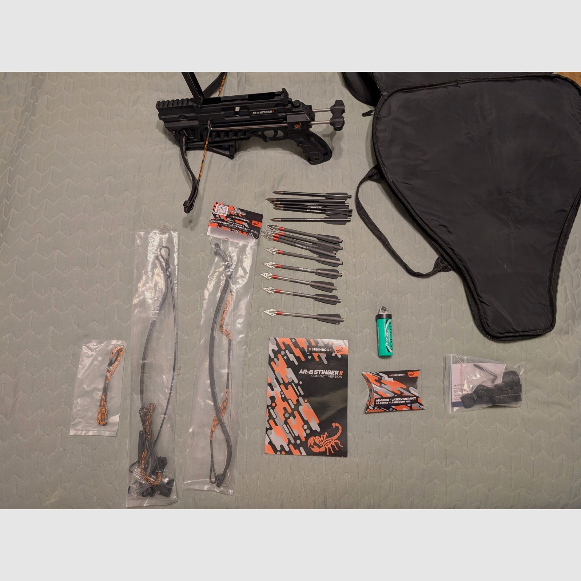 Steambow Stinger 2 Compact - Complete set with a lot of accessories (35/55/75 LB), reflex, laser, 15 bolts (carbon), foregrip
