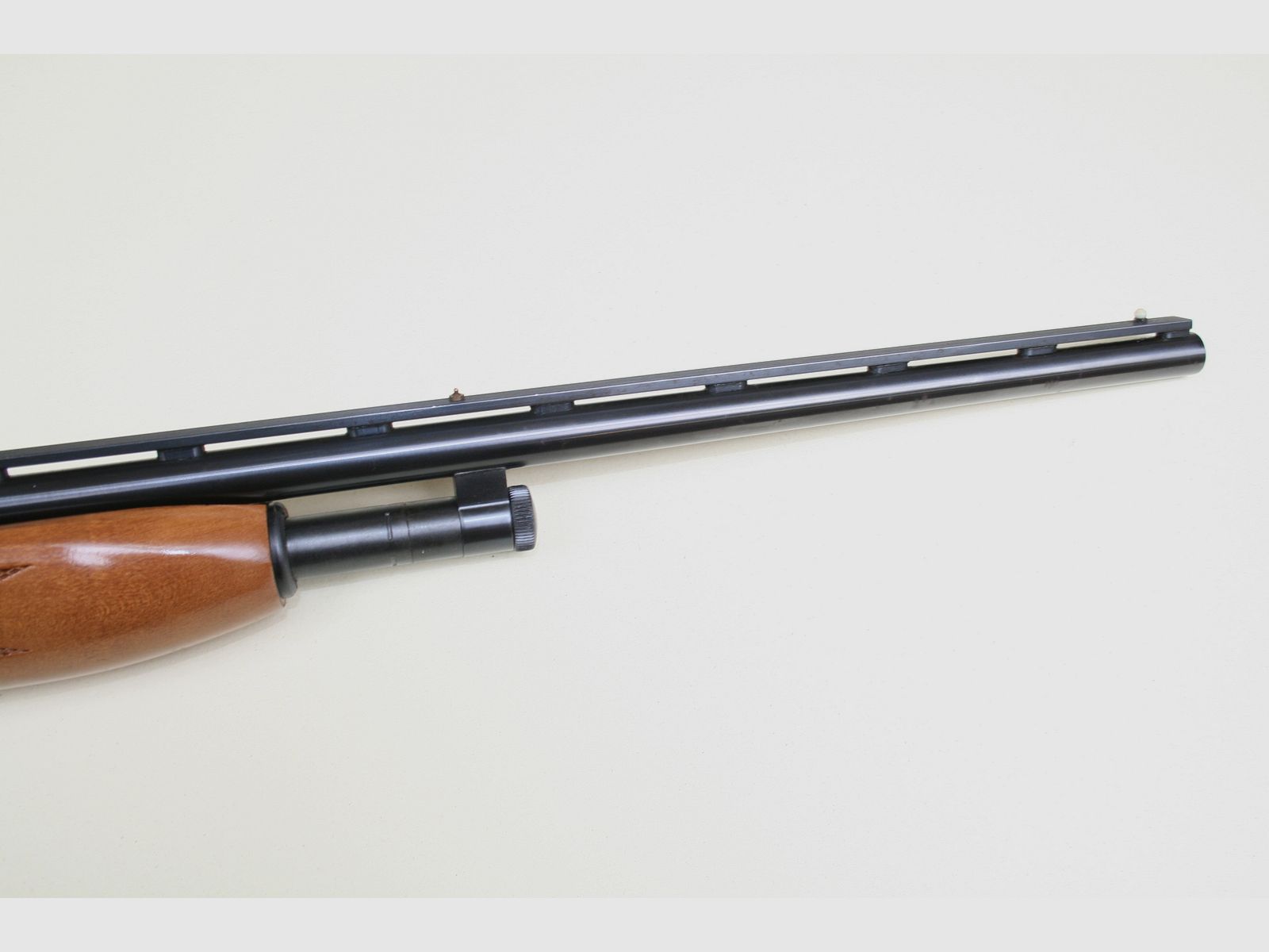 Pumpgun MOSSBERG 500E mit glattem Lauf von 61cm [Kategorie B] – .410 (GEBRAUCHT), Bild 3 von 9