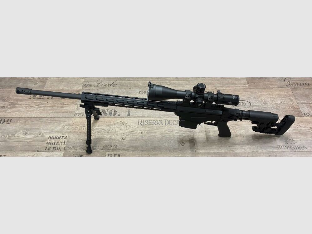 Ruger Precision Rifle w tym lunetę i dwójnóg