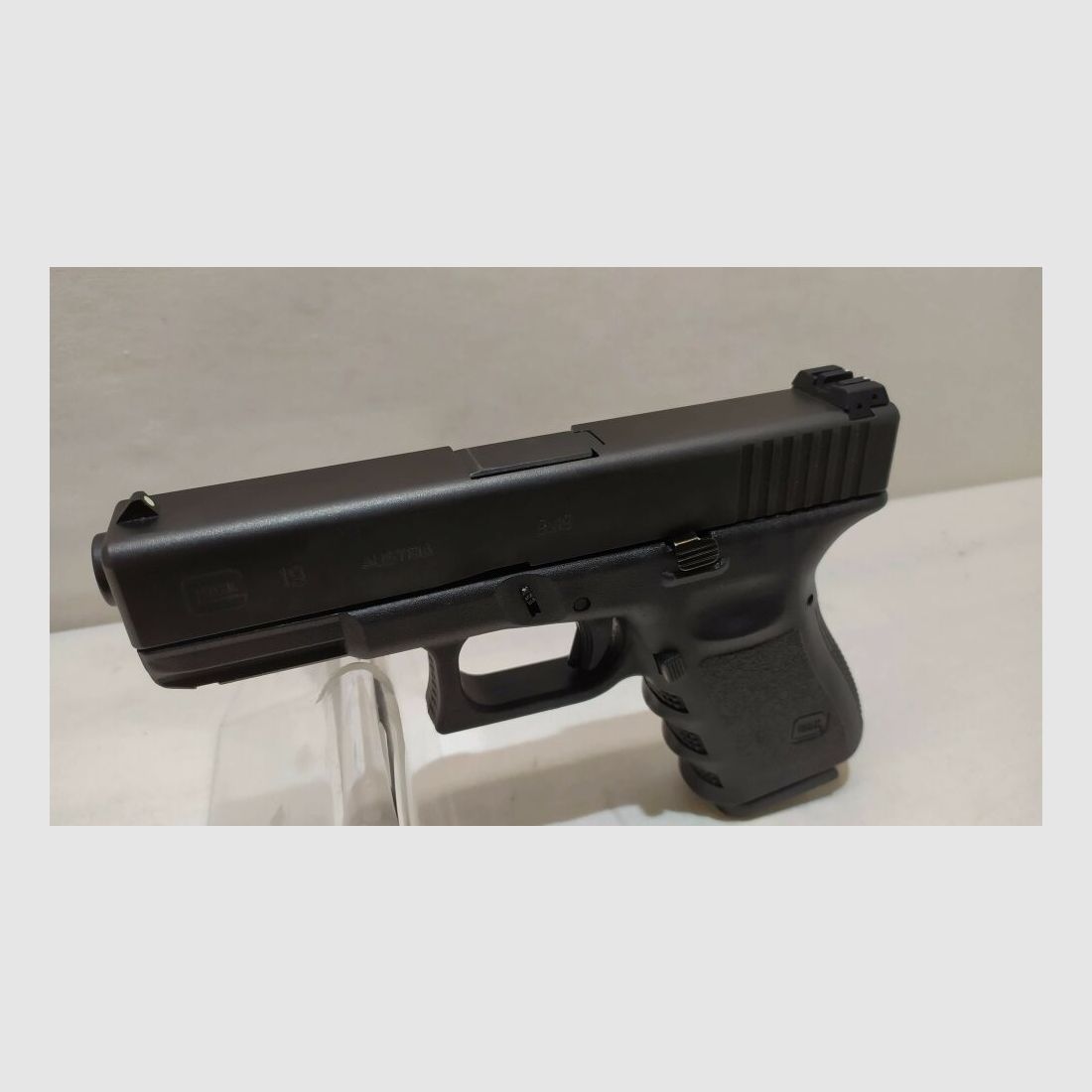 Glock 19