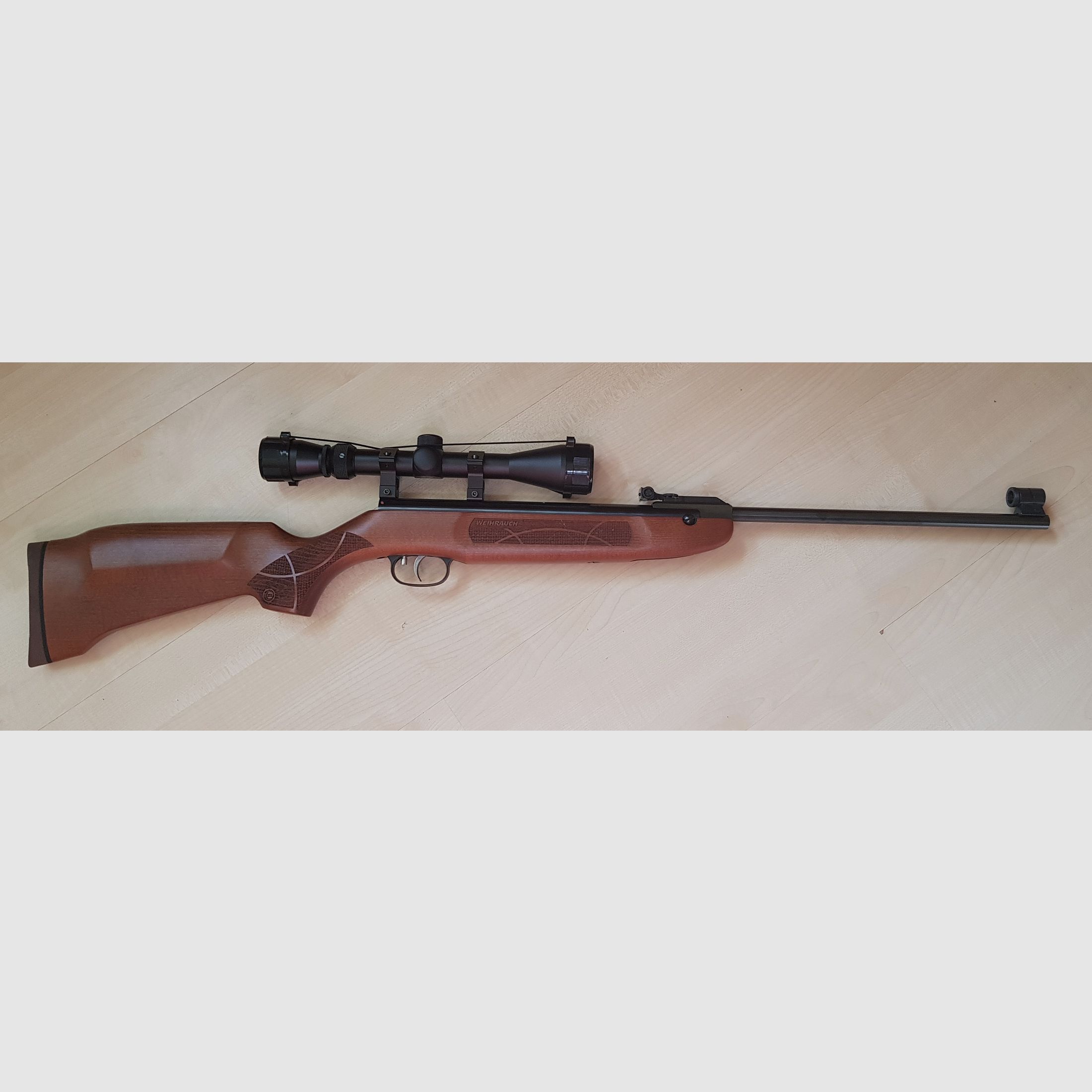 Complete set! Weihrauch HW30 – as good as new – <60 shots – scope 3–9x40 + case + pellets
