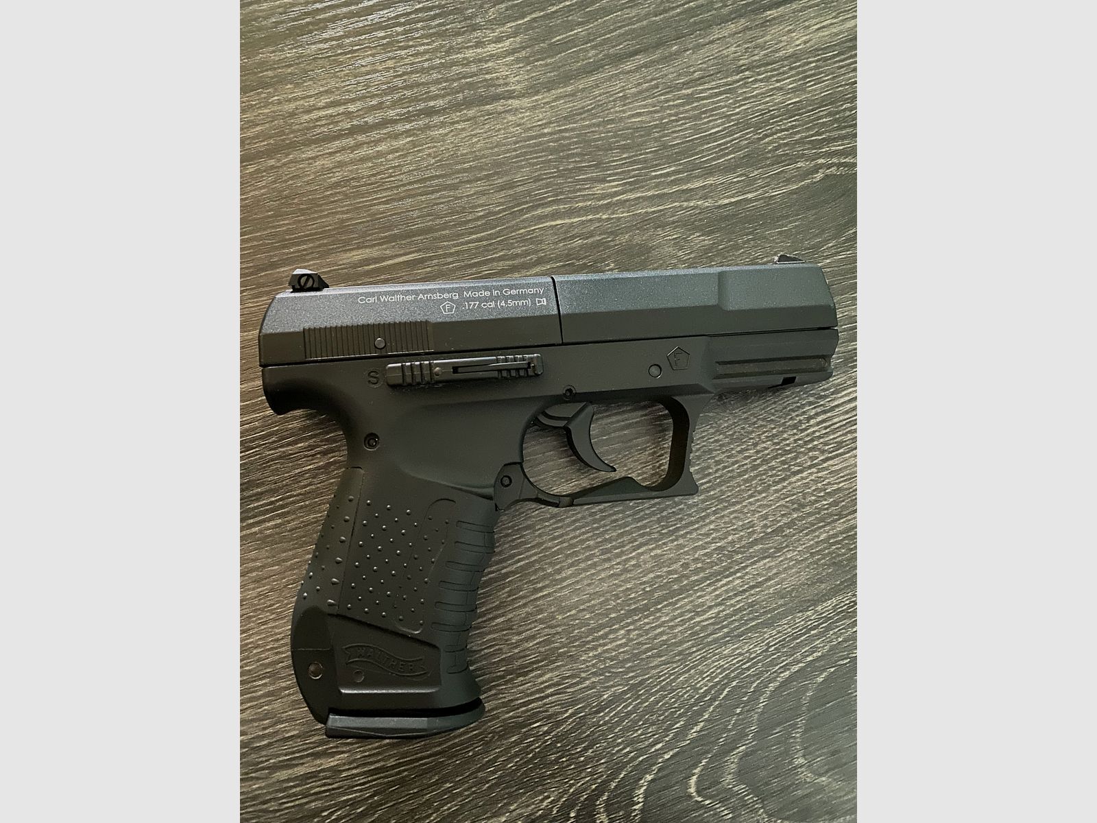 Walther p99 co2 als nieuw staat