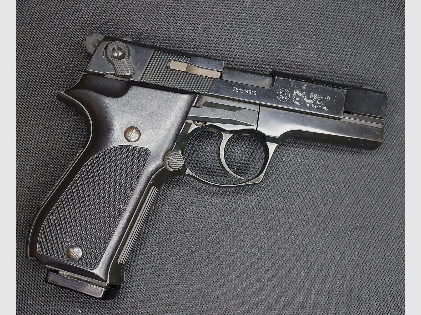Walther P88-9 (P 88 Compact) blank firing pistol 9mm P.A.K. black (PTB 764)