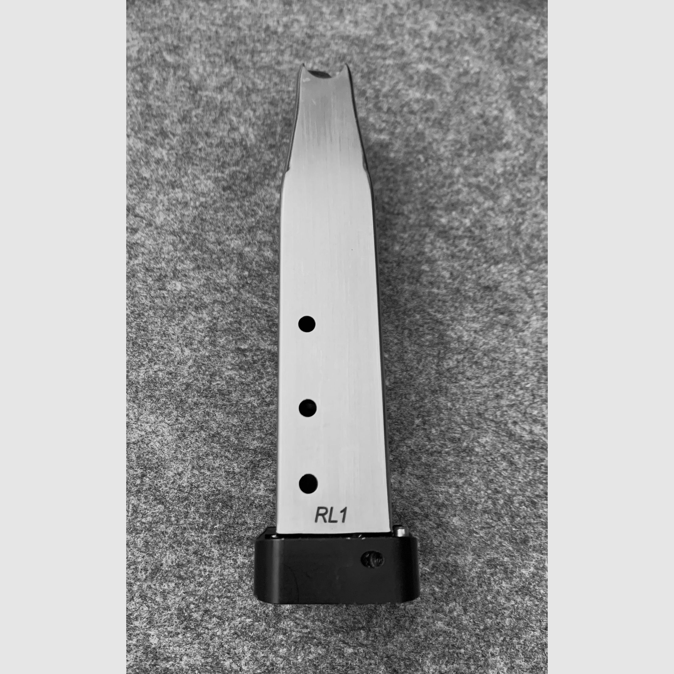 Verkaufe MBX Magazine .45 ACP 13rd 140mm