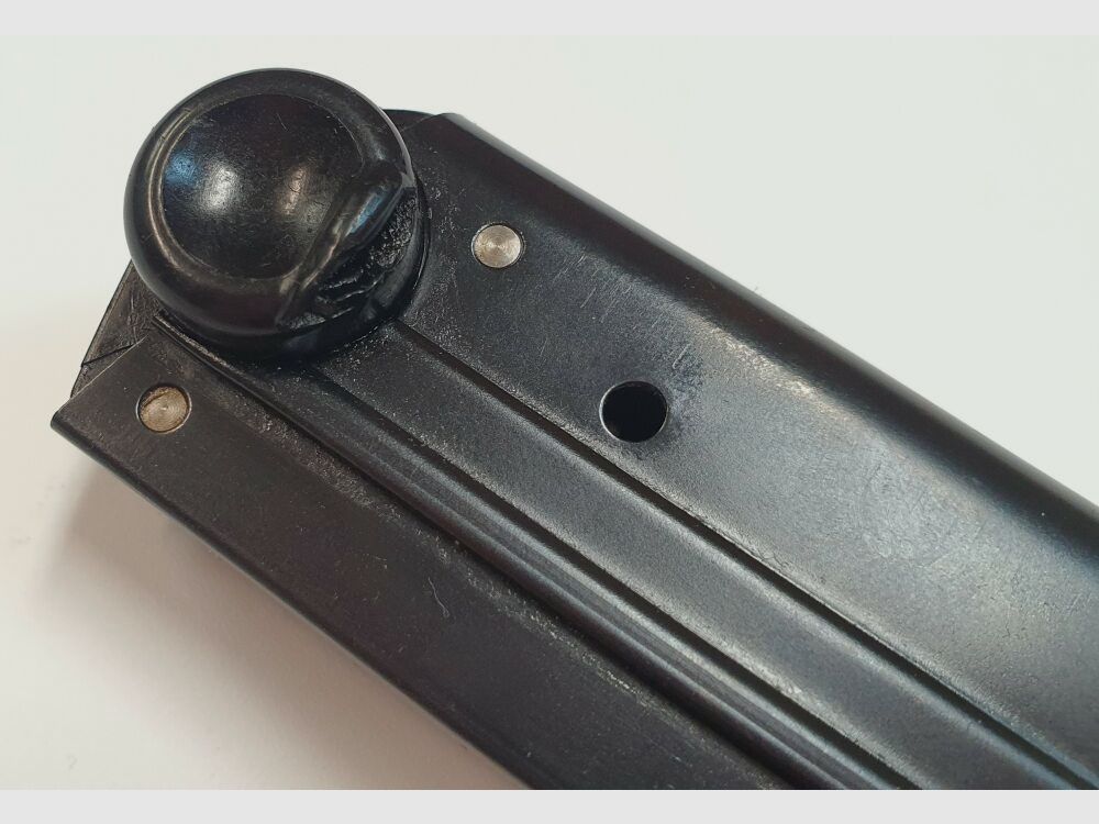 Cargador original Mauser P08