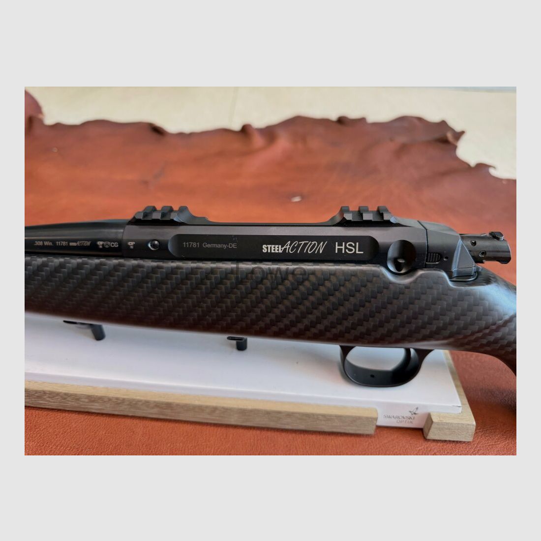 Steel Action HSL Carbon