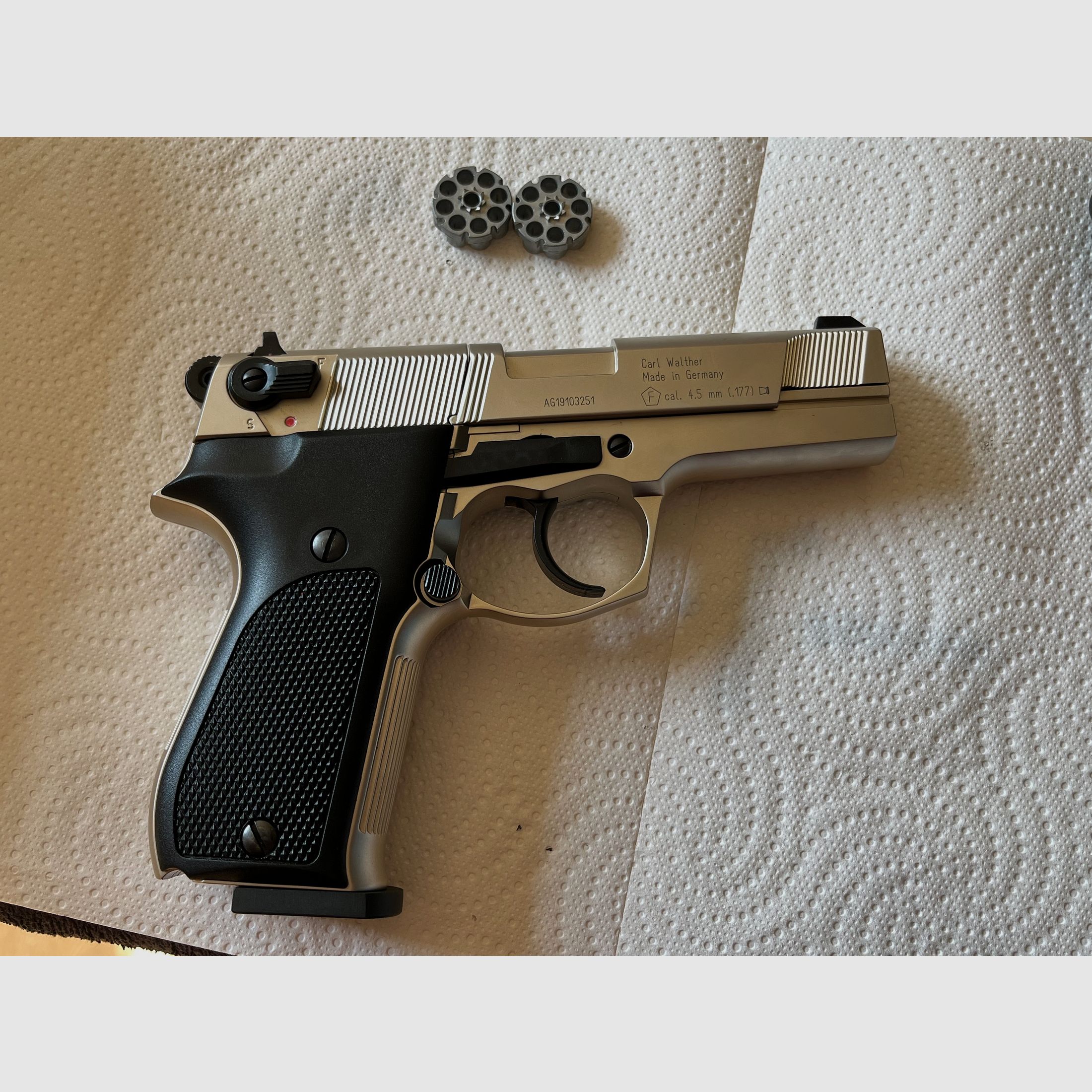 Walther CP88 Nickel-Finish, like new, CO2, air pistol