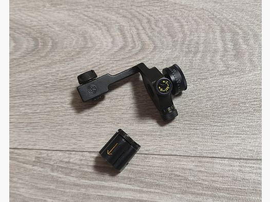 W&F Diopter mit verstellbarer Irisblende inkl. Korntunnel für Schweizer K31