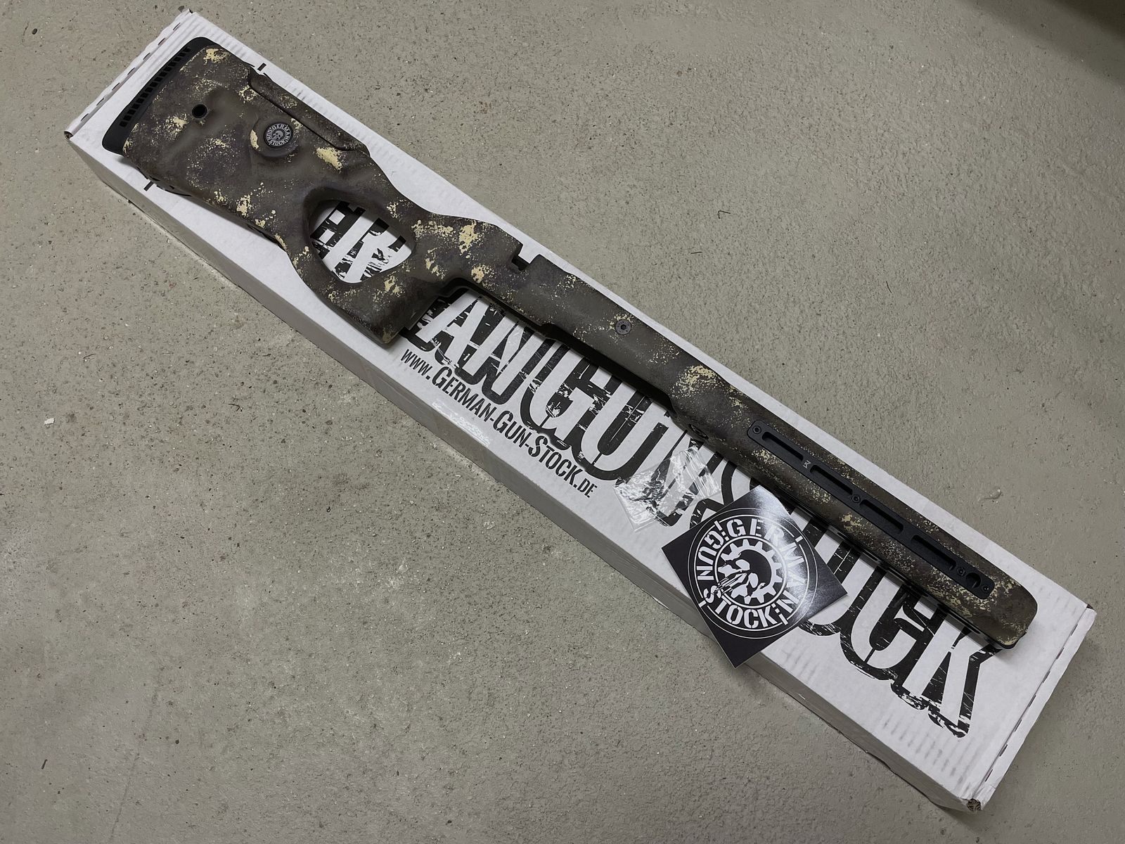 Crosse allemande „Outlaw“ pour Savage Short Action