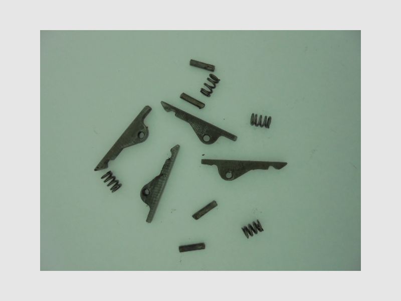 EXTRACTEUR GR MOSSBERG 500/88, image 1 sur 2