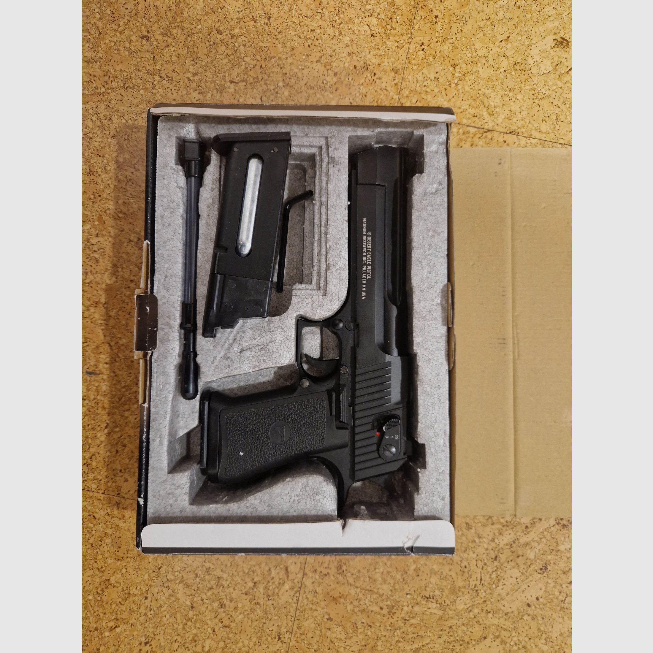 Desert Eagle .50AE CO2 semi-automatic