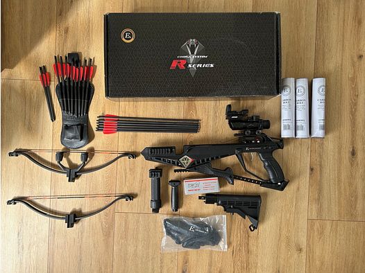 EK Archery Cobra R9 Deluxe 90 lbs + 130lb Wurfarme & viel Zubehör