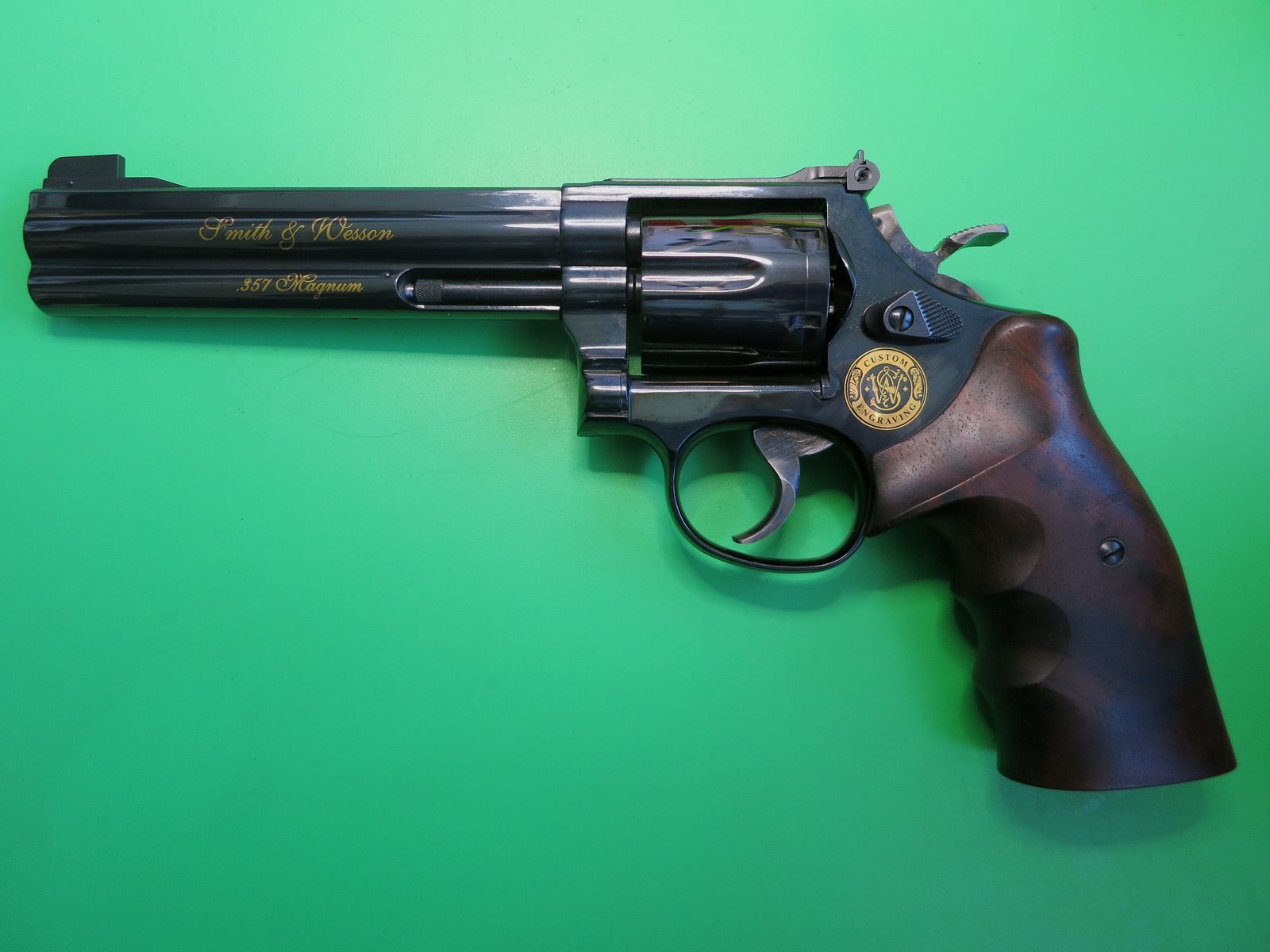 Revolver SMITH & WESSON Modell 586-4, American Traditions Target Champion 6", Kal. 38/357 Mag, Royal Blue   #17