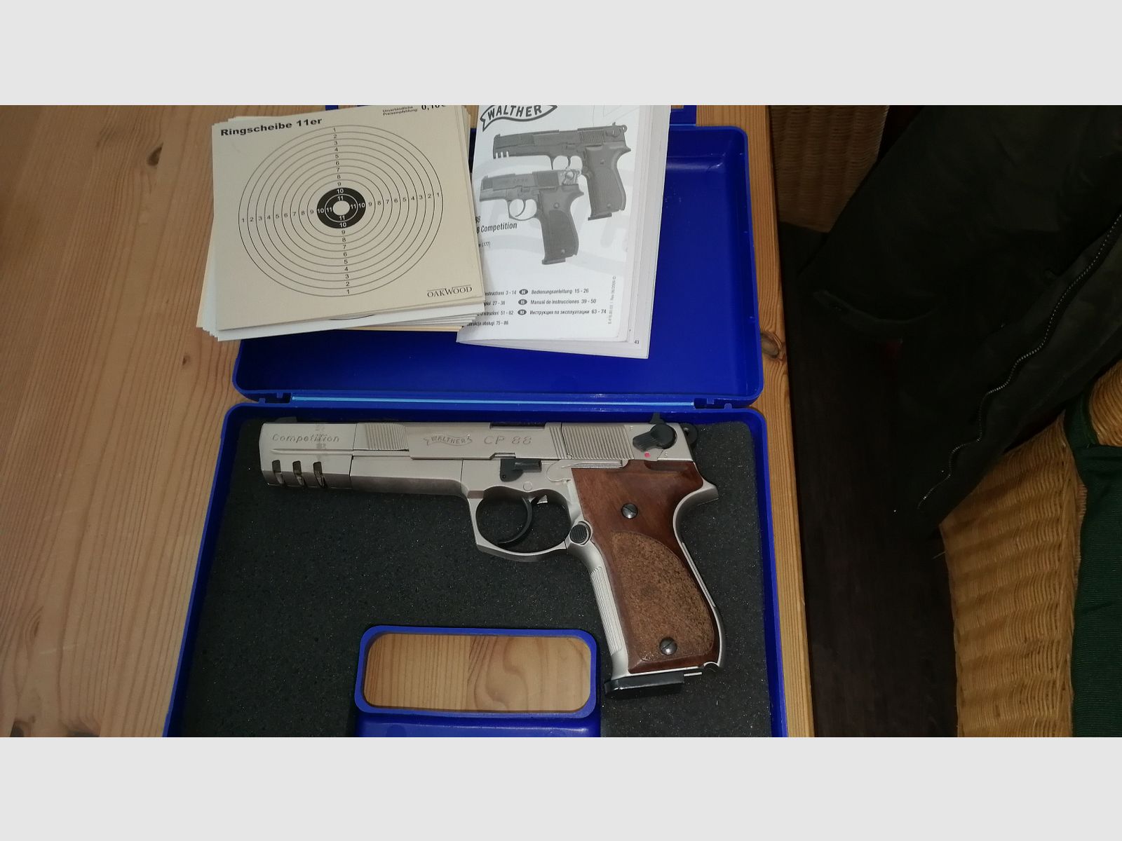 Walther CP 88 vernickelte Luftpistole mit viel Zubehör