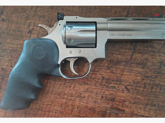 Dan Wesson 715VH Pistol Pack komplet</assistant