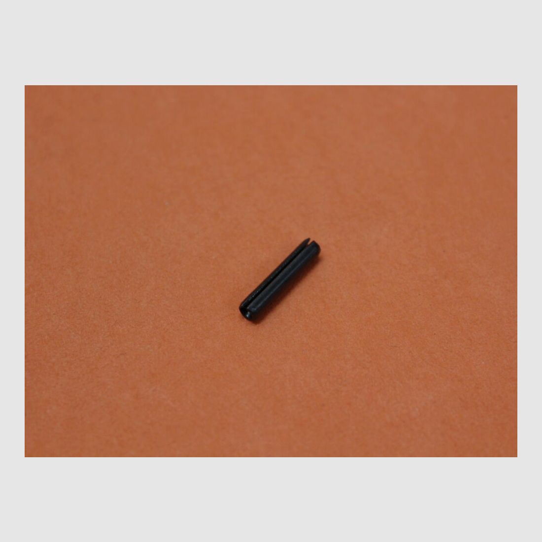 DPMS AR-15: Trigger Guard Roll Pin DPMS Spannstift für Abzugsbügel, Bild 1 von 2