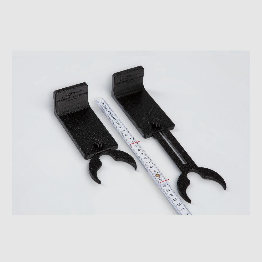 Nos supports magnétiques stables : support d'armes longues GUN-i-FLEX L, profondeur réglable pour l'optique - également pour la 2ème rangée de supports