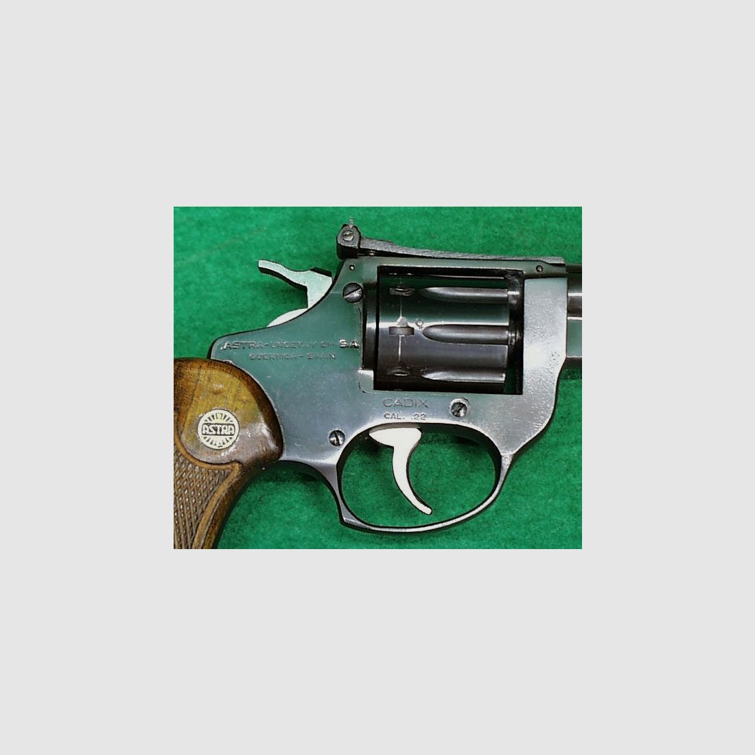 Astra Cadix Revolver