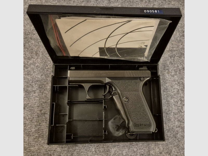 Heckler&Koch P7 M13
